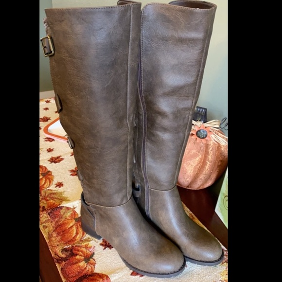 JustFab Shoes - Brown Justfab riding boots